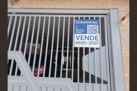 Casa à venda com 167m², 3 quartos e 2 vagasFachada - Placa
