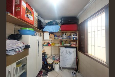 Casa à venda com 167m², 3 quartos e 2 vagasQuarto de Serviço