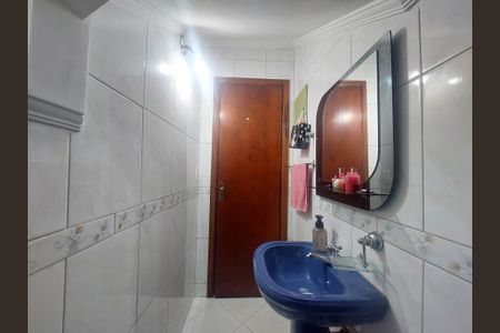 Casa à venda com 167m², 3 quartos e 2 vagasLavabo