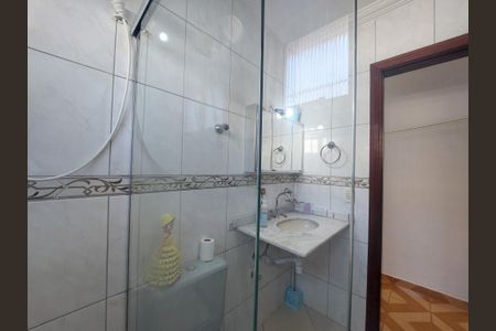 Casa à venda com 167m², 3 quartos e 2 vagasBanheiro 2