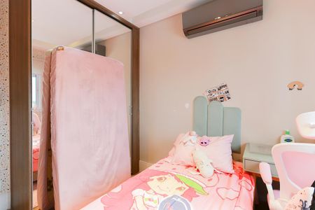 Apartamento à venda com 220m², 3 quartos e 4 vagas Apartamento à venda com 220m², 3 quartos e 4 vagasSuíte 2