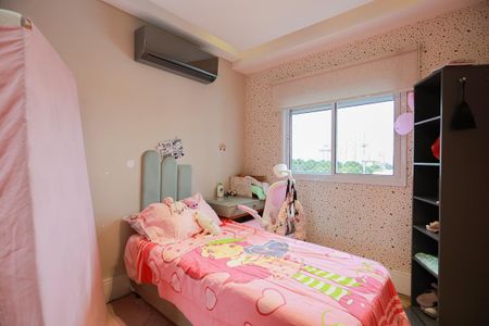 Apartamento à venda com 220m², 3 quartos e 4 vagas Apartamento à venda com 220m², 3 quartos e 4 vagasSuíte 2