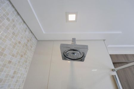 Apartamento à venda com 220m², 3 quartos e 4 vagas Apartamento à venda com 220m², 3 quartos e 4 vagasBanheiro 2 da suíte 1