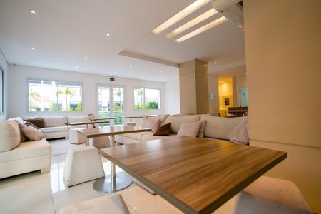 Apartamento à venda com 220m², 3 quartos e 4 vagas Apartamento à venda com 220m², 3 quartos e 4 vagasÁrea comum - Salão de festas