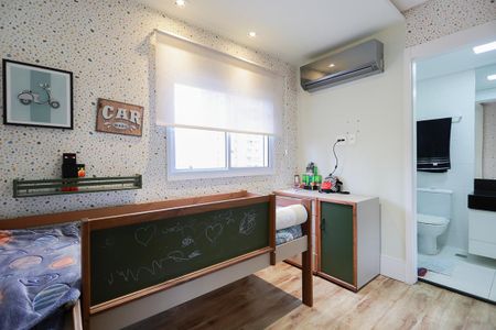 Apartamento à venda com 220m², 3 quartos e 4 vagas Apartamento à venda com 220m², 3 quartos e 4 vagasSuíte 3