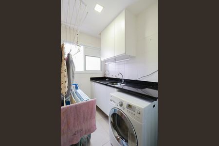 Apartamento à venda com 220m², 3 quartos e 4 vagas Apartamento à venda com 220m², 3 quartos e 4 vagasÁrea de serviço