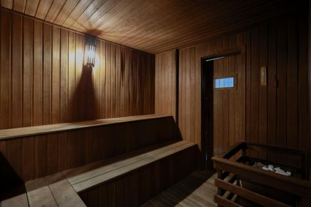 Apartamento à venda com 220m², 3 quartos e 4 vagas Apartamento à venda com 220m², 3 quartos e 4 vagasÁrea comum - Sauna