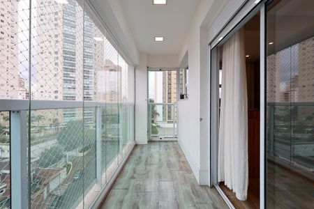 Apartamento à venda com 220m², 3 quartos e 4 vagas Apartamento à venda com 220m², 3 quartos e 4 vagasSacada da suíte 1