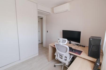 Apartamento à venda com 94m², 2 quartos e 2 vagas Apartamento à venda com 94m², 2 quartos e 2 vagasQuarto