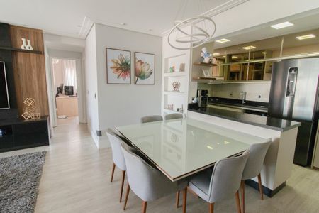 Apartamento à venda com 94m², 2 quartos e 2 vagas Apartamento à venda com 94m², 2 quartos e 2 vagasSala