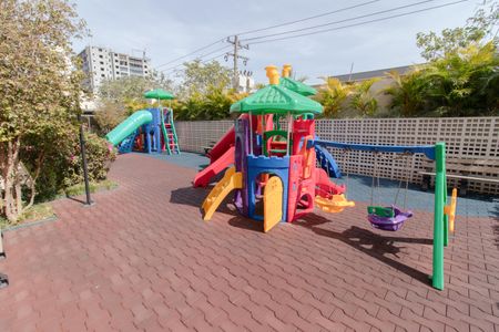 Apartamento à venda com 94m², 2 quartos e 2 vagas Apartamento à venda com 94m², 2 quartos e 2 vagasPlayground