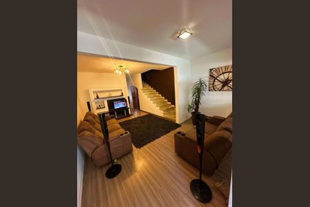 Foto 01 de casa à venda com 3 quartos, 210m² em Jardim das Acacias, São Paulo