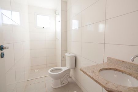 Apartamento para alugar com 55m², 2 quartos e 1 vaga Apartamento para alugar com 55m², 2 quartos e 1 vagaBanheiro