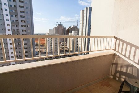 Varanda de apartamento para alugar com 2 quartos, 55m² em Jardim Espanha, Uberlândia