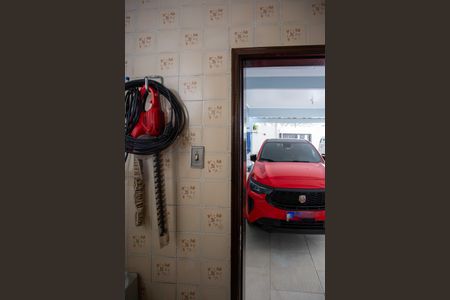 Casa à venda com 282m², 4 quartos e 6 vagasBanheiro de serviço