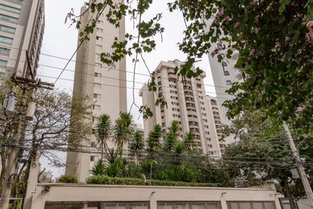 Apartamento à venda com 74m², 2 quartos e 1 vaga Apartamento à venda com 74m², 2 quartos e 1 vagaFachada