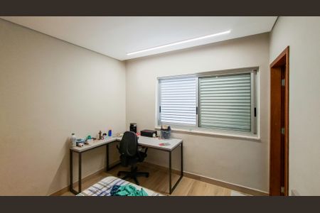 Casa à venda com 180m², 4 quartos e 1 vagaSuíte 2