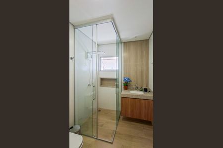 Casa à venda com 180m², 4 quartos e 1 vagaBanheiro 1