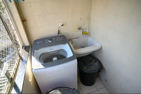 Apartamento à venda com 80m², 3 quartos e 1 vaga Apartamento à venda com 80m², 3 quartos e 1 vagaÁrea de Serviço