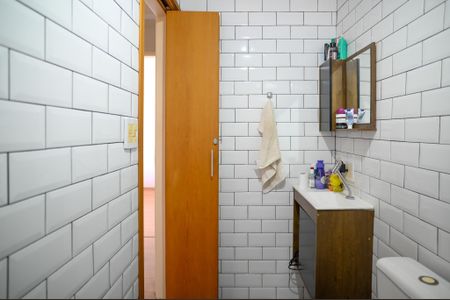 Apartamento à venda com 80m², 3 quartos e 1 vaga Apartamento à venda com 80m², 3 quartos e 1 vagaBanheiro