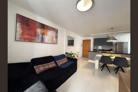 Apartamento à venda com 88m², 3 quartos e 2 vagas Apartamento à venda com 88m², 3 quartos e 2 vagasSala
