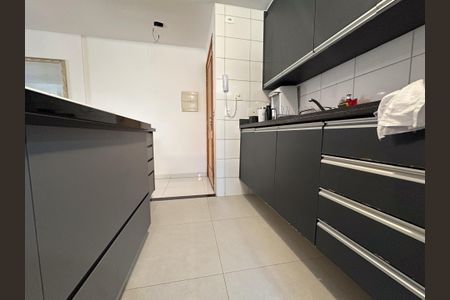 Apartamento à venda com 88m², 3 quartos e 2 vagas Apartamento à venda com 88m², 3 quartos e 2 vagasCozinha