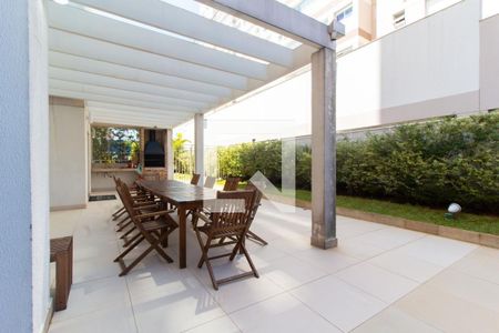 Apartamento à venda com 112m², 2 quartos e 2 vagasCondomínio - Churrasqueira 