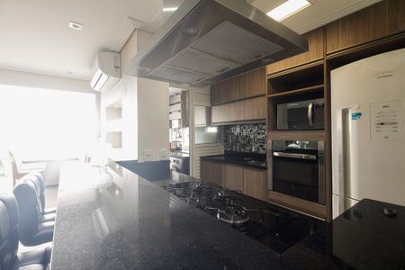 Apartamento à venda com 112m², 2 quartos e 2 vagasCozinha 