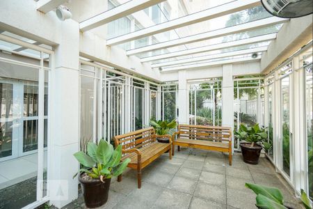 Apartamento à venda com 112m², 2 quartos e 2 vagasCondomínio - Entrada 