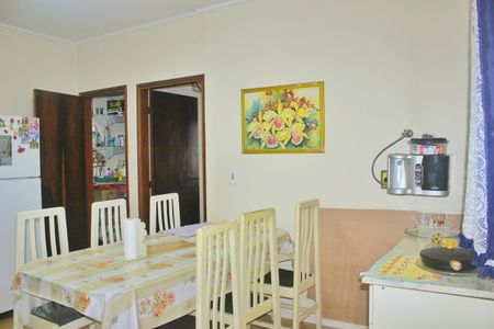 Casa à venda com 220m², 3 quartos e 3 vagasCopa da Cozinha