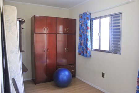 Casa à venda com 220m², 3 quartos e 3 vagasQuarto 2