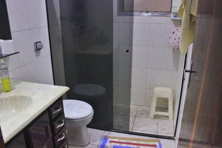 Casa à venda com 220m², 3 quartos e 3 vagasBanheiro 2