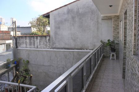 Casa à venda com 220m², 3 quartos e 3 vagasVaranda do Quarto 2