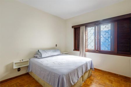 Casa à venda com 3 quartos, 195m² em Jardim Marajoara, São Paulo