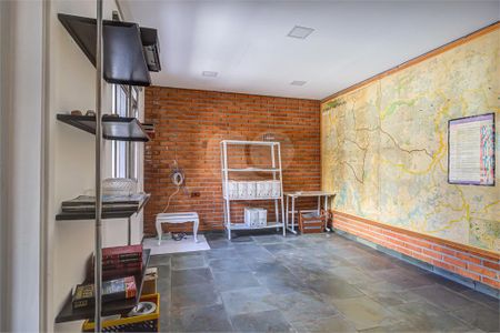 Casa à venda com 3 quartos, 244m² em Vila Clementino, São Paulo