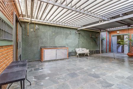 Casa à venda com 3 quartos, 244m² em Vila Clementino, São Paulo