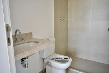 Apartamento à venda com 141m², 3 quartos e 2 vagas Apartamento à venda com 141m², 3 quartos e 2 vagasBanheiro da Suíte 2