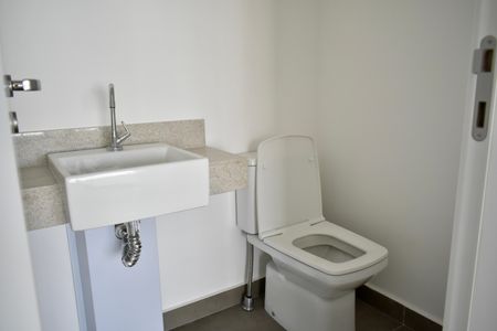 Apartamento à venda com 141m², 3 quartos e 2 vagas Apartamento à venda com 141m², 3 quartos e 2 vagasLavabo