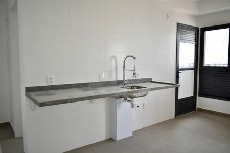 Apartamento à venda com 141m², 3 quartos e 2 vagas Apartamento à venda com 141m², 3 quartos e 2 vagasCozinha