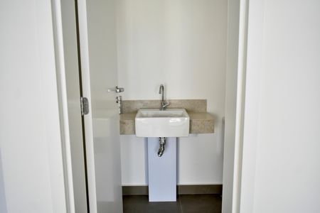 Apartamento à venda com 141m², 3 quartos e 2 vagas Apartamento à venda com 141m², 3 quartos e 2 vagasLavabo