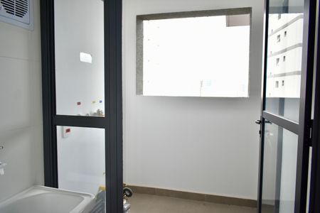 Apartamento à venda com 141m², 3 quartos e 2 vagas Apartamento à venda com 141m², 3 quartos e 2 vagasÁrea de Serviço