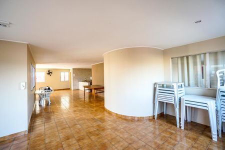 Apartamento à venda com 58m², 2 quartos e 1 vagaÁrea comum