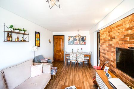 Apartamento à venda com 58m², 2 quartos e 1 vagaSala