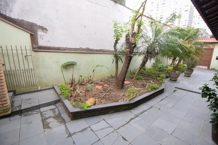 Casa à venda com 350m², 3 quartos e 2 vagasQuintal