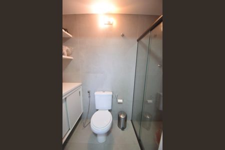 Casa à venda com 350m², 3 quartos e 2 vagasBanheiro