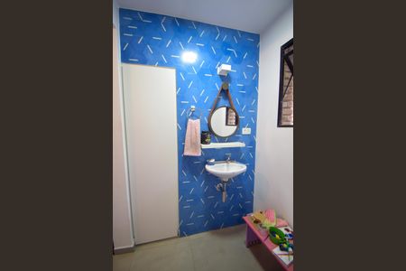 Casa à venda com 350m², 3 quartos e 2 vagasBanheiro 1