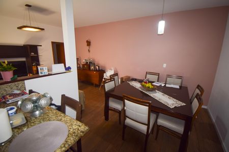 Casa à venda com 350m², 3 quartos e 2 vagasSala de Jantar