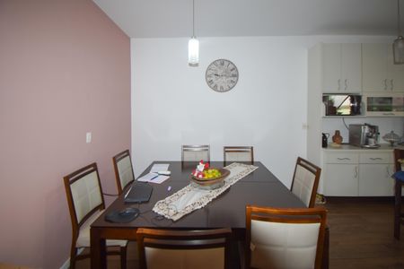 Casa à venda com 350m², 3 quartos e 2 vagasSala de Jantar