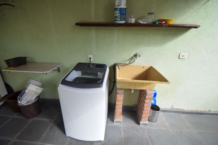 Casa à venda com 350m², 3 quartos e 2 vagasÁrea de Serviço