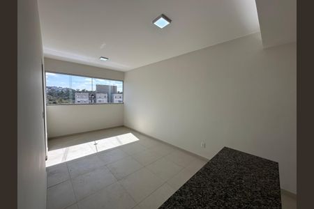 Apartamento à venda com 2 quartos, 86m² em Morro do Confisco, Contagem